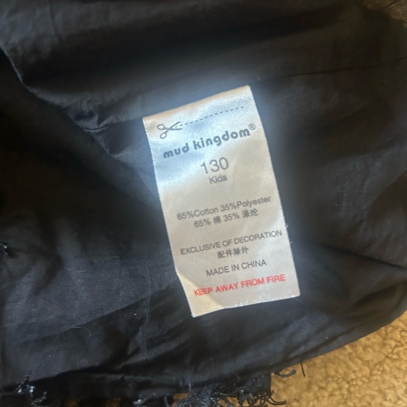 Girls Elegant Black Lace Dress - Picture 2 of 4